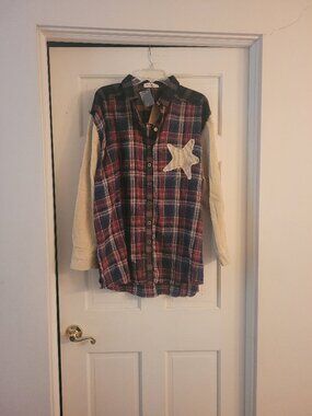 NWT Natural Life Carter Applique Flannel Shirt, Size M